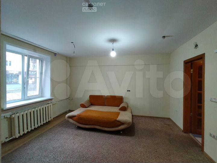 Комната 17,8 м² в 2-к., 1/3 эт.