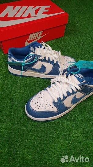 Nike dunk low industrial blue