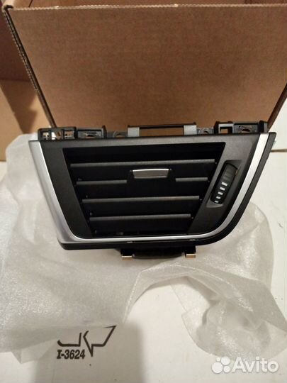 BMW 3 F30/F31/F80 Дефлектор воздушный правый