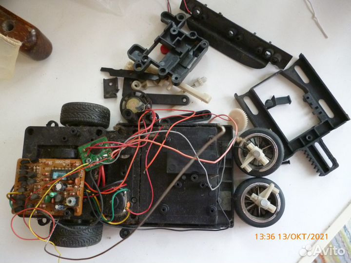 Запчасти от эл.машинки