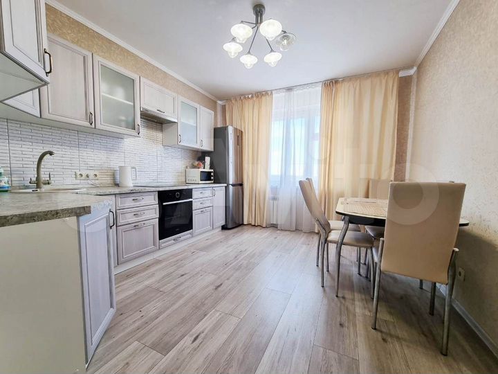 2-к. квартира, 60,3 м², 7/17 эт.