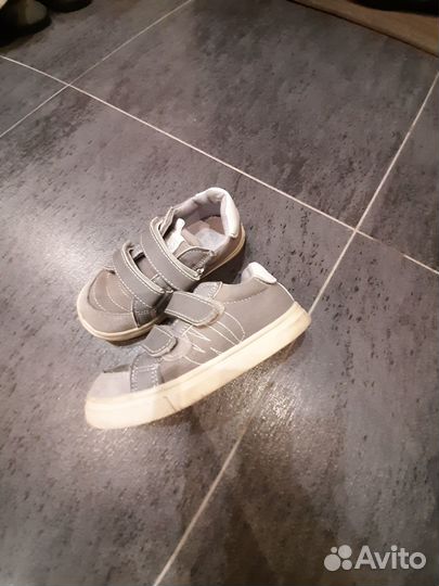 Детские одежда и обувь