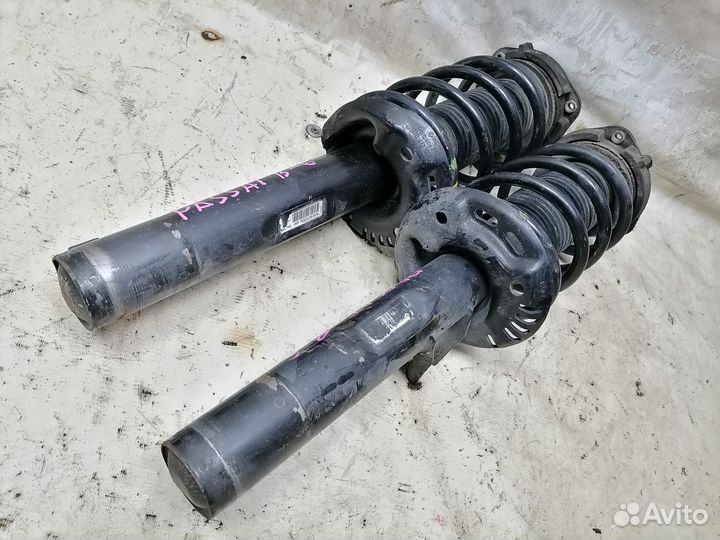 Стойка подвески передняя Volkswagen Passat b6 3C5