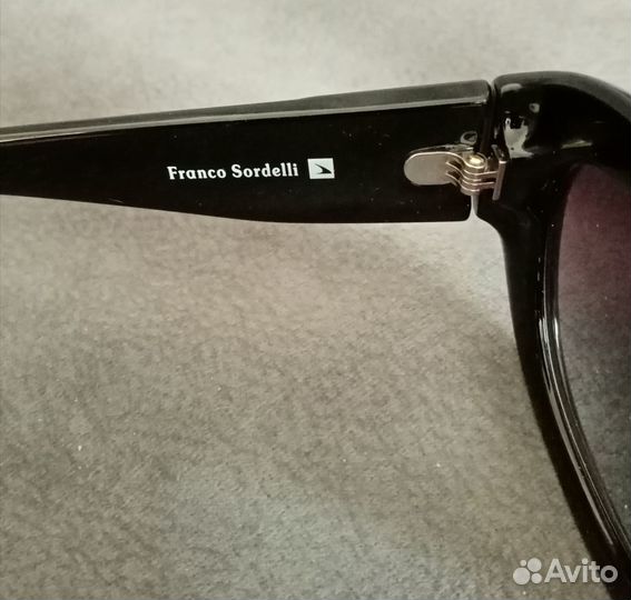 Очки солнцезащитные женские брендовые