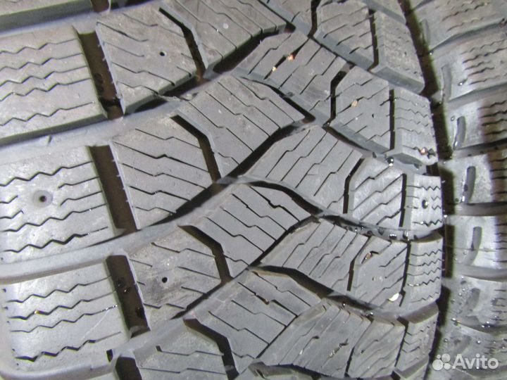 King Meiler Winter Tact 84 225/45 R17