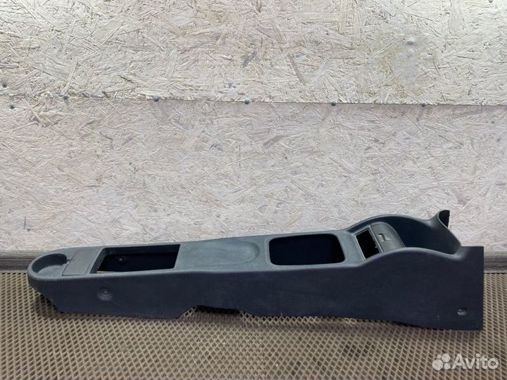 Консоль между сидений Opel Corsa-C Z12XE 2004