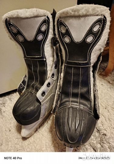 Коньки хоккейные