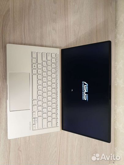 Asus zenbook 14 um433da-a5005t