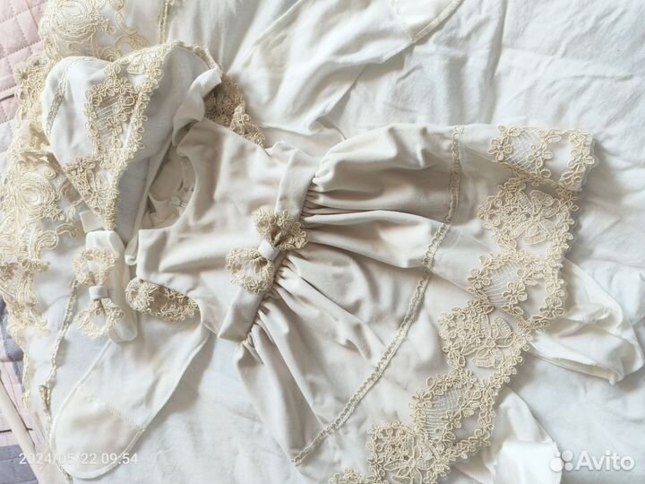 Комплект на выписку для девочки весна