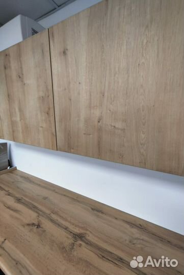 Кухонный гарнитур выставочный образец