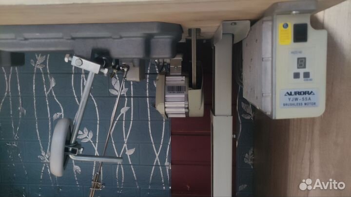 Профессиональная-промышленная швейная машинка