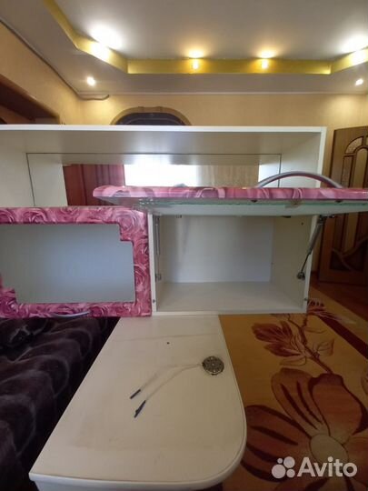 Тумбочки навесные (кухонные) 2 шт бу