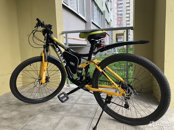 Два горных велосипеда