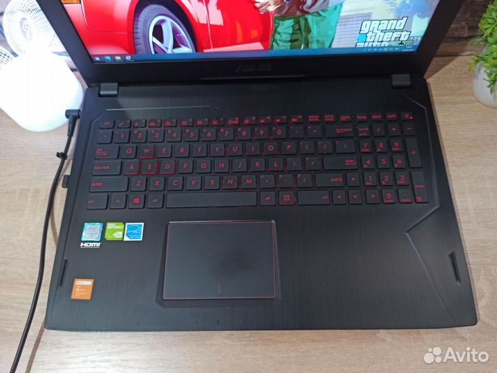 Игровой ноутбук Asus i5/8gb/Gtx1060/FullHd