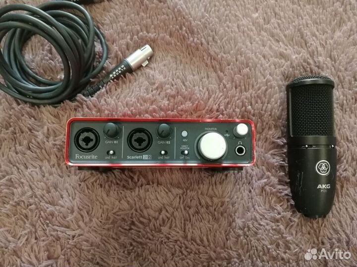 Focusrite Scarlett 2i2 1st gen + AKG P120
