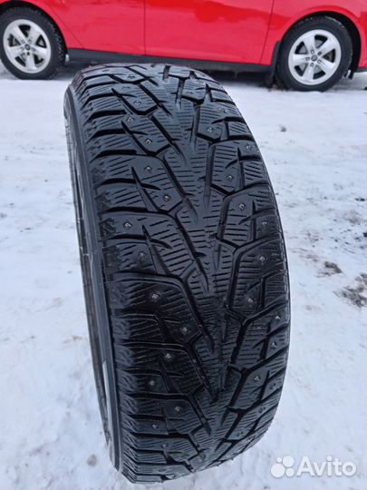 Yokohama Ice Guard Stud IG55 215/55 R17 98T