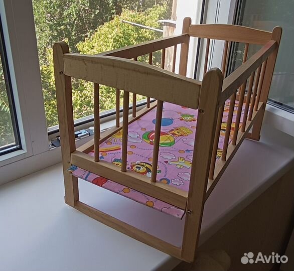 Кровать для кукол деревянная