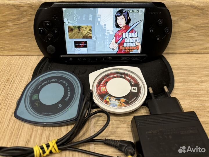 PS Vita Slim Прошита + PSP E-1008 Прошита