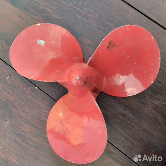 Винт для лодочного мотора