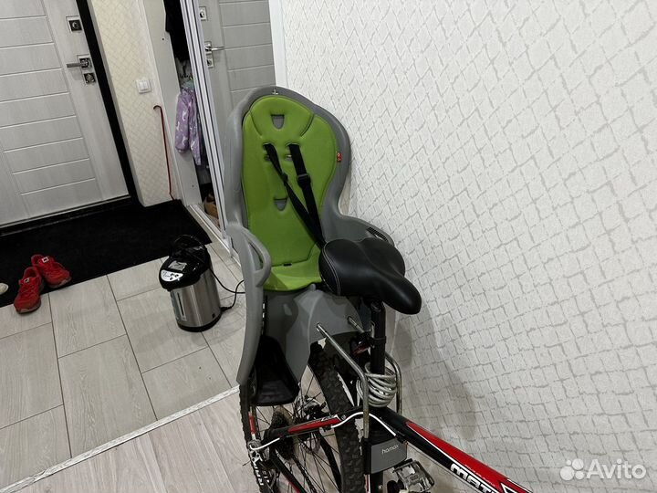 Детское велокресло Hamax Kiss