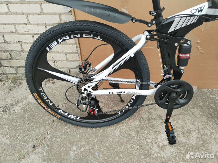 Горный новый велосипед