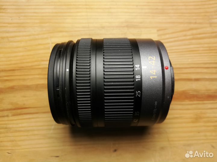 Объектив Panasonic 14-42mm f/3.5-5.6