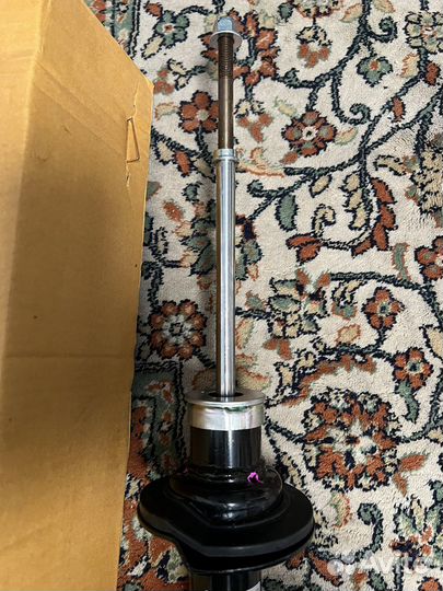 Амортизатор передний Паджеро 3 4