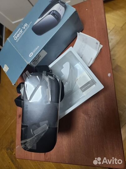 Очки виртуальной реальности samsung Gear VR