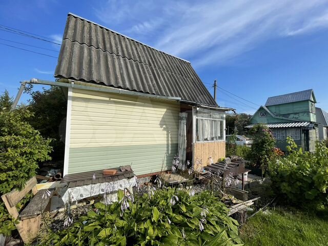 Дача 27,8 м² на участке 8 сот.