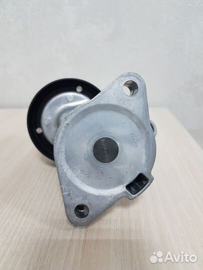 Ролик натяжной приводного ремня FAW J5 J6 DM2 DL2