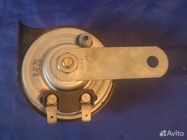 Звуковой гудок) Renault Logan Sandero