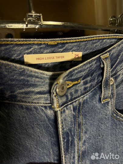 Джинсы levis mom 25 размер