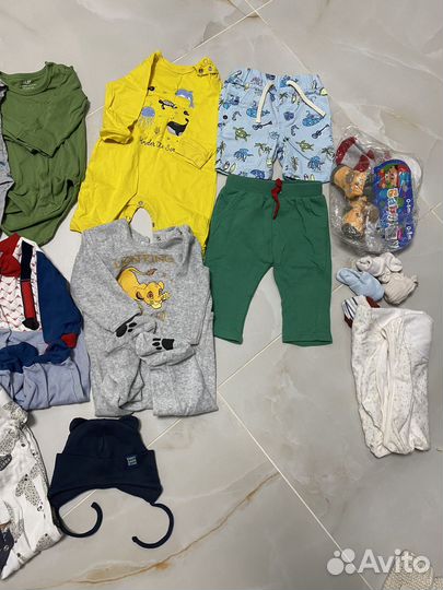 Продам огромный пакет вещей на мальчика 0-6 мес