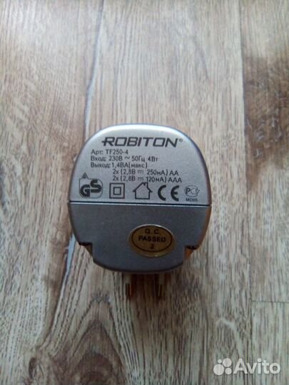 Зарядное устройство robiton TF250-4