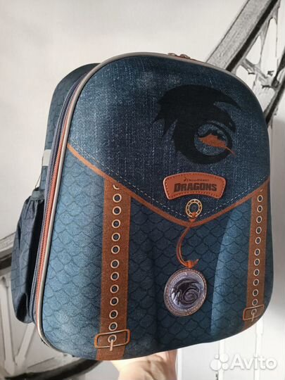 Школьный портфель, ранец, рюкзак