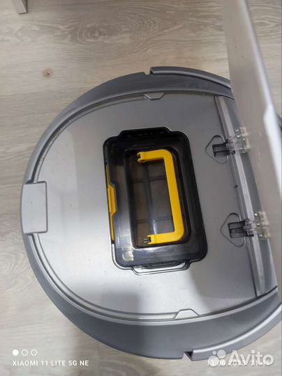 Робот пылесос