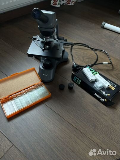 Микроскоп Levenhuk 700M, монокулярный