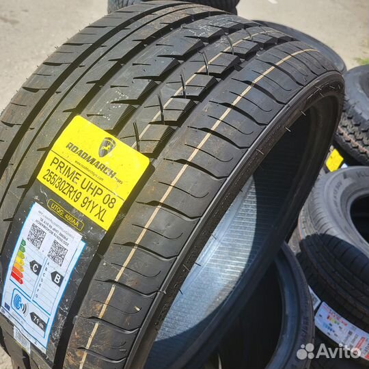 Roadmarch Prime UHP 08 255/30 R19 91Y