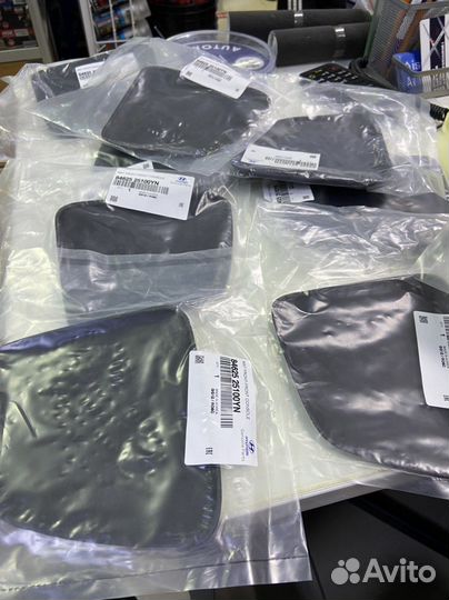 Коврик центральной консоли Hyundai accent