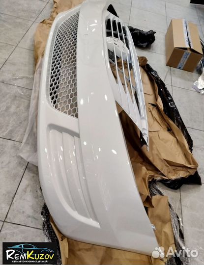 Бампер Renault Logan 1 2009-2015 Белый. Все цвета