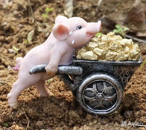 Свинка настольная