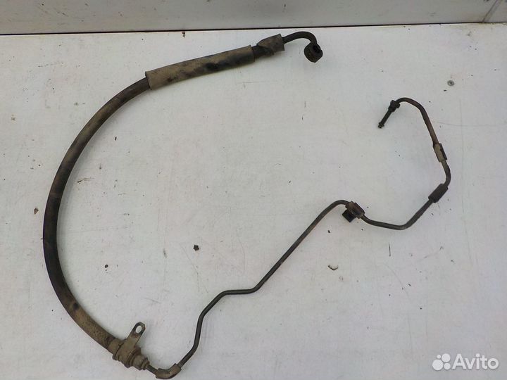 Трубка гур на Hyundai Santa Fe (SM)