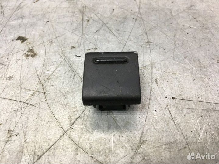 Заглушка Audi A4 B6 2000-2004 седан 2 2002 V91