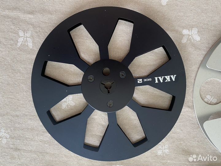 Катушки для магнитофона Akai оригинал