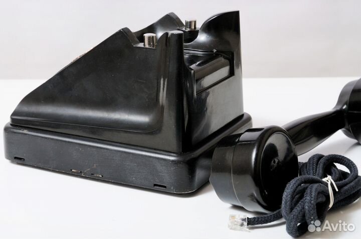 Старинный телефон багта-50 цб.1963 г. Герб СССР