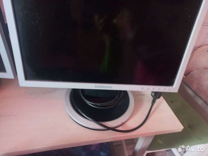 Мониторы ЖК бу