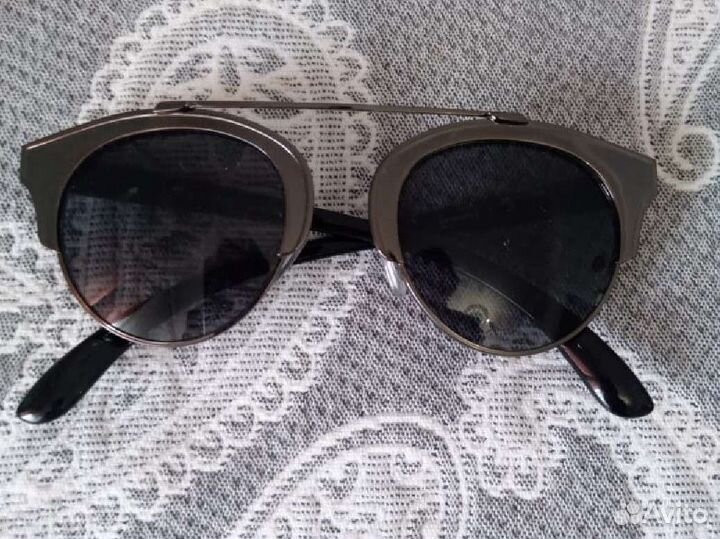 Очки фирменные