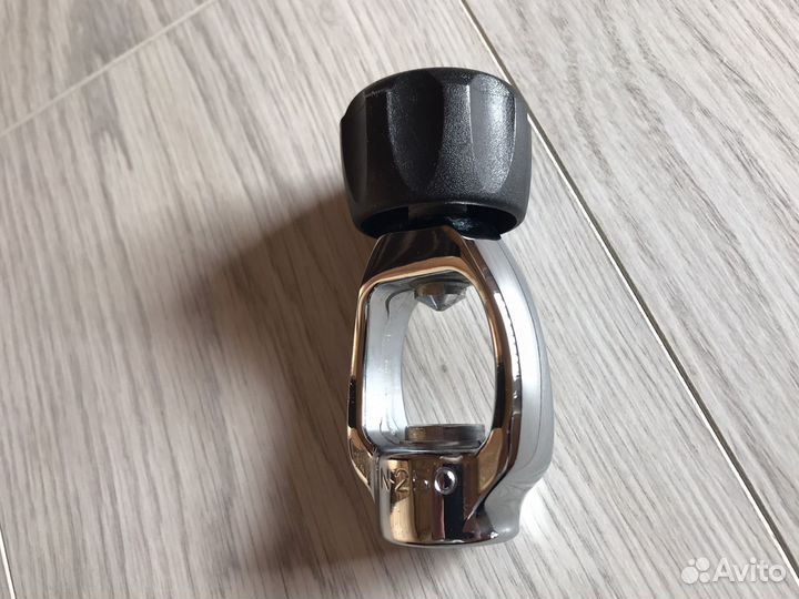 Конектор Din Yoke