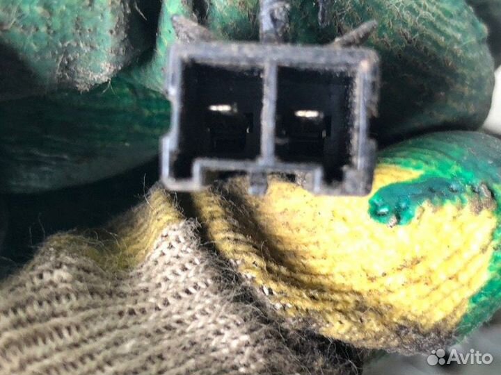 Стеклоподъемник электрический задний левый Nissan