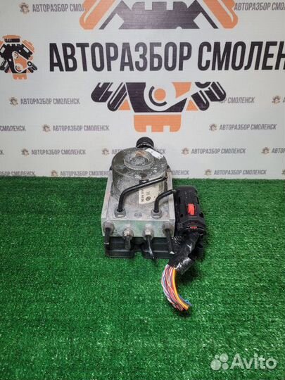 Блок ABS (насос) Volkswagen Golf